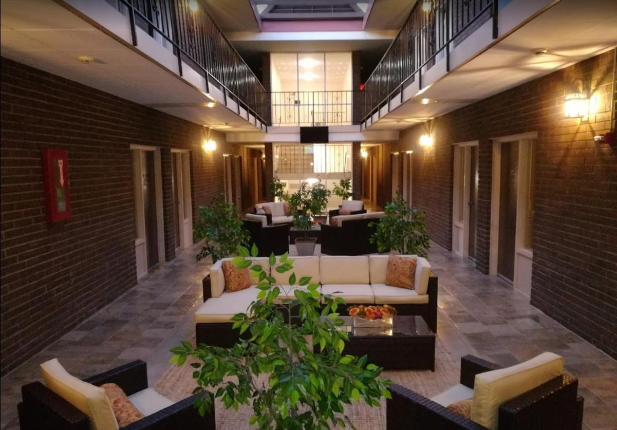 The Stables Inn & Suites Salem Exteriér fotografie