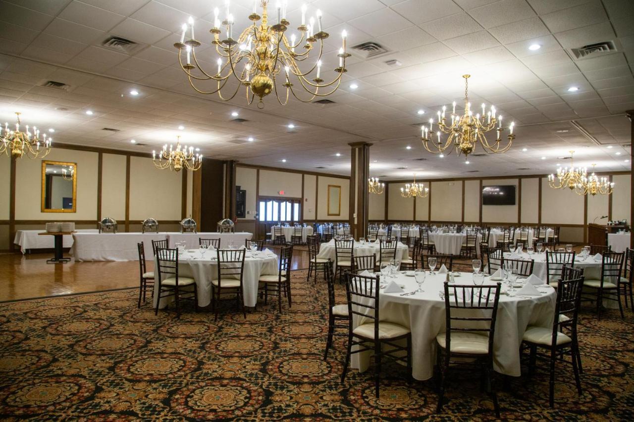 The Stables Inn & Suites Salem Exteriér fotografie